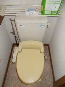 2階から1階へー住まい方を変える為1階を全面リフォーム